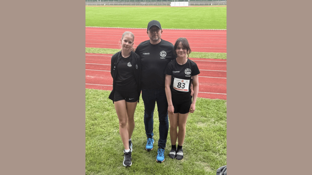 Trainer Enrico Krüger präsentiert mit Emilia und Hannah gleich 3x Gold in W13